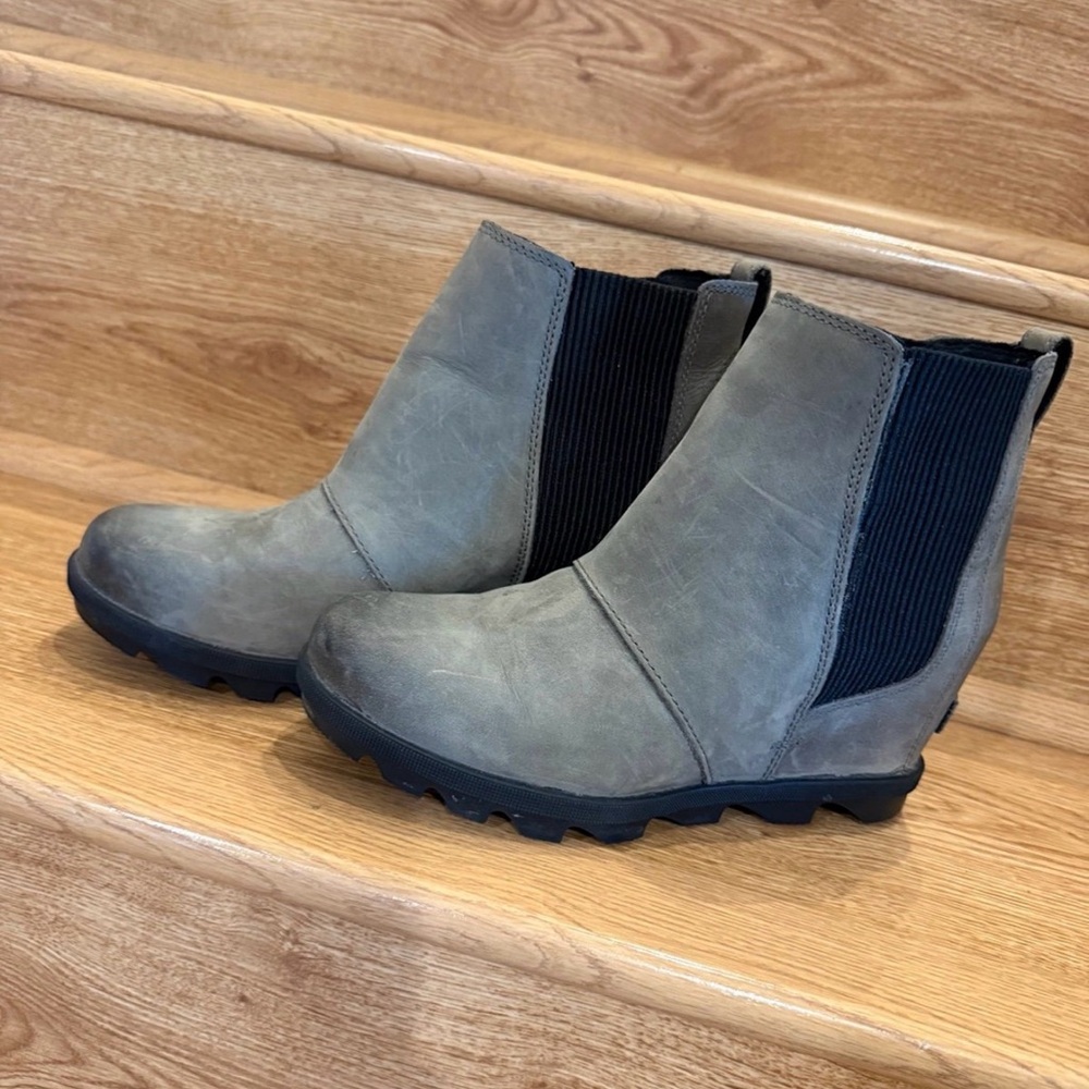 Women’s Chelsea Wedge Ankle Boots in Grey - SOREL 8.5